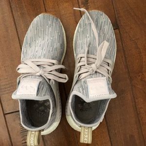 Adidas NMD x R1 Primeknit